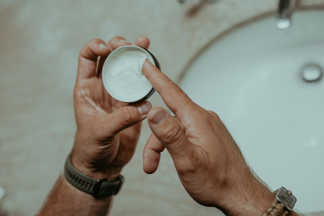 How to Build a Simple Anti-Aging Skincare Routine