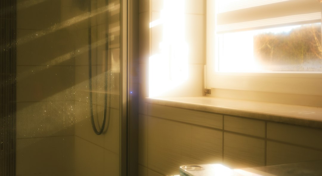 Morning vs Night Skincare: What Should Change After 40?